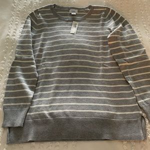 Old Navy White & Gray Stripe Lightweight Sweater Size Medium Silver Metallic
